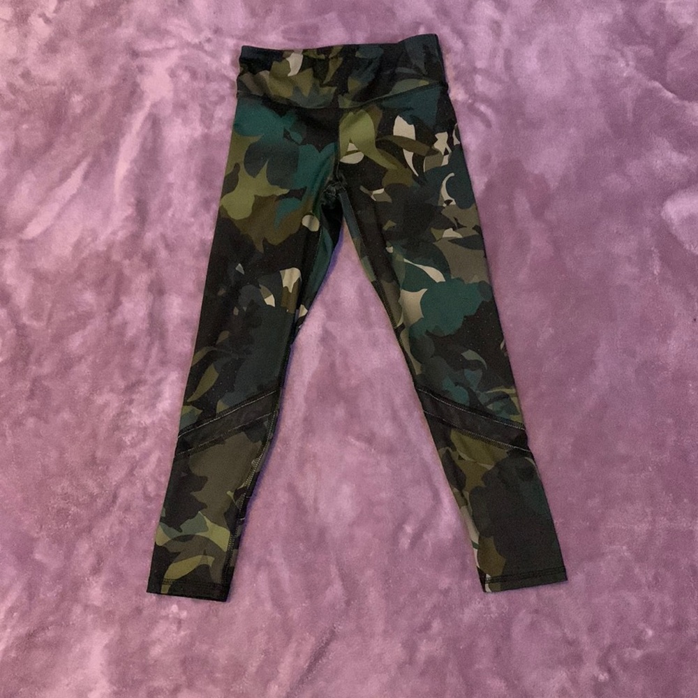 Old Navy Active Green camp leggings size S (6-7) girls